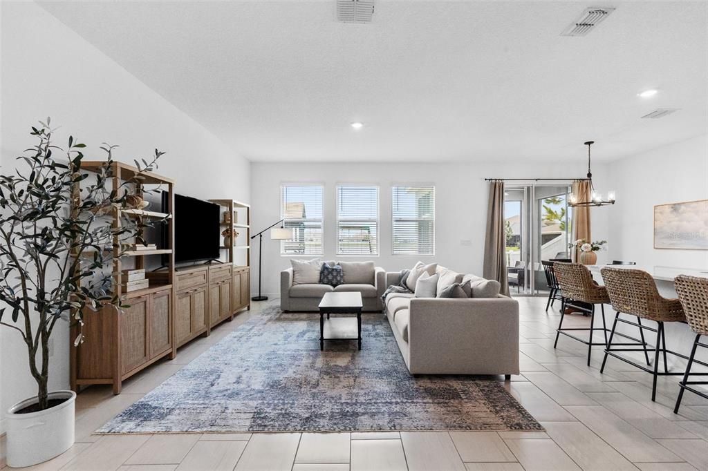 For Sale: $399,999 (4 beds, 2 baths, 2340 Square Feet)