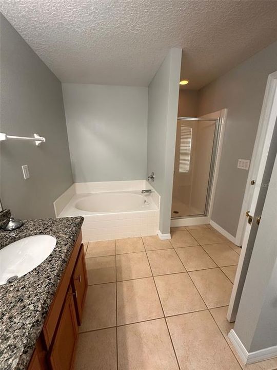 For Sale: $409,999 (4 beds, 2 baths, 2321 Square Feet)