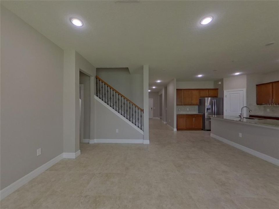 For Rent: $2,509 (4 beds, 2 baths, 2900 Square Feet)