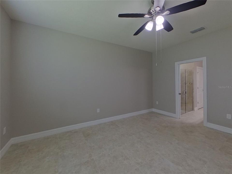 For Rent: $2,509 (4 beds, 2 baths, 2900 Square Feet)
