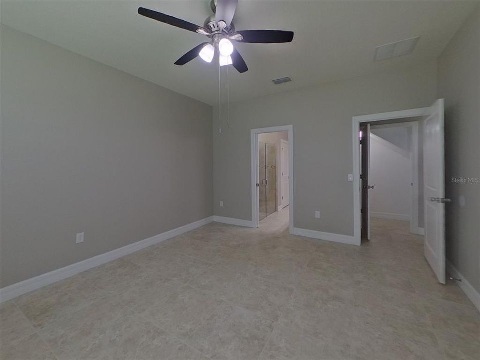 For Rent: $2,509 (4 beds, 2 baths, 2900 Square Feet)