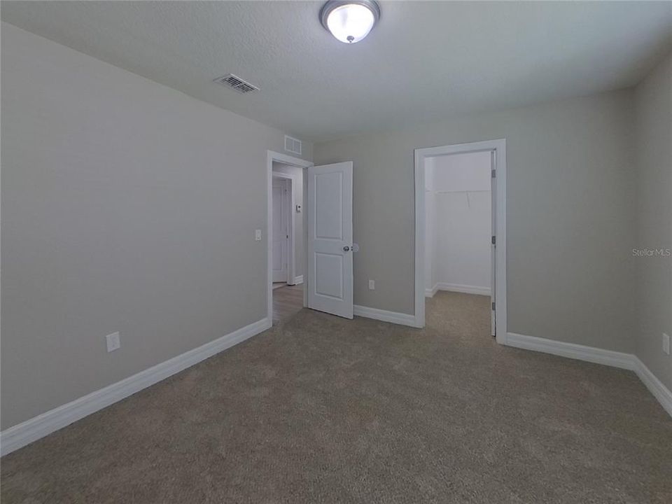 For Rent: $2,509 (4 beds, 2 baths, 2900 Square Feet)