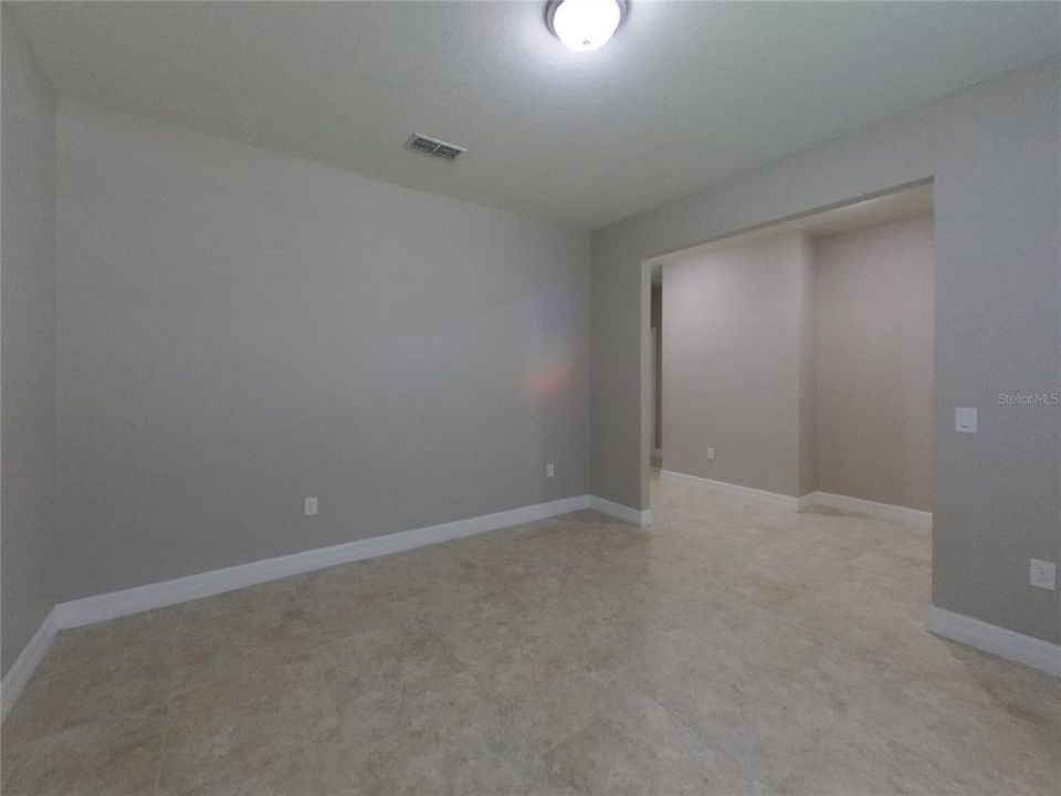 For Rent: $2,509 (4 beds, 2 baths, 2900 Square Feet)