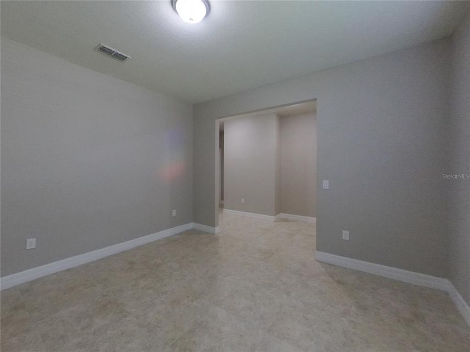 For Rent: $2,509 (4 beds, 2 baths, 2900 Square Feet)