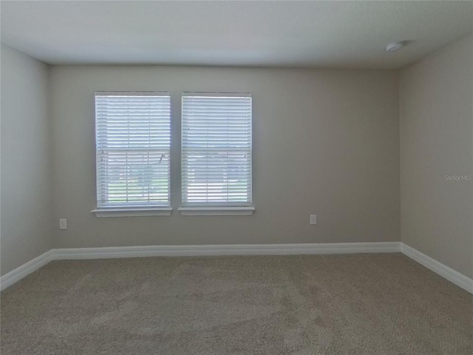 For Rent: $2,509 (4 beds, 2 baths, 2900 Square Feet)