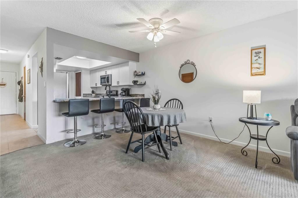 For Sale: $174,900 (2 beds, 2 baths, 1122 Square Feet)
