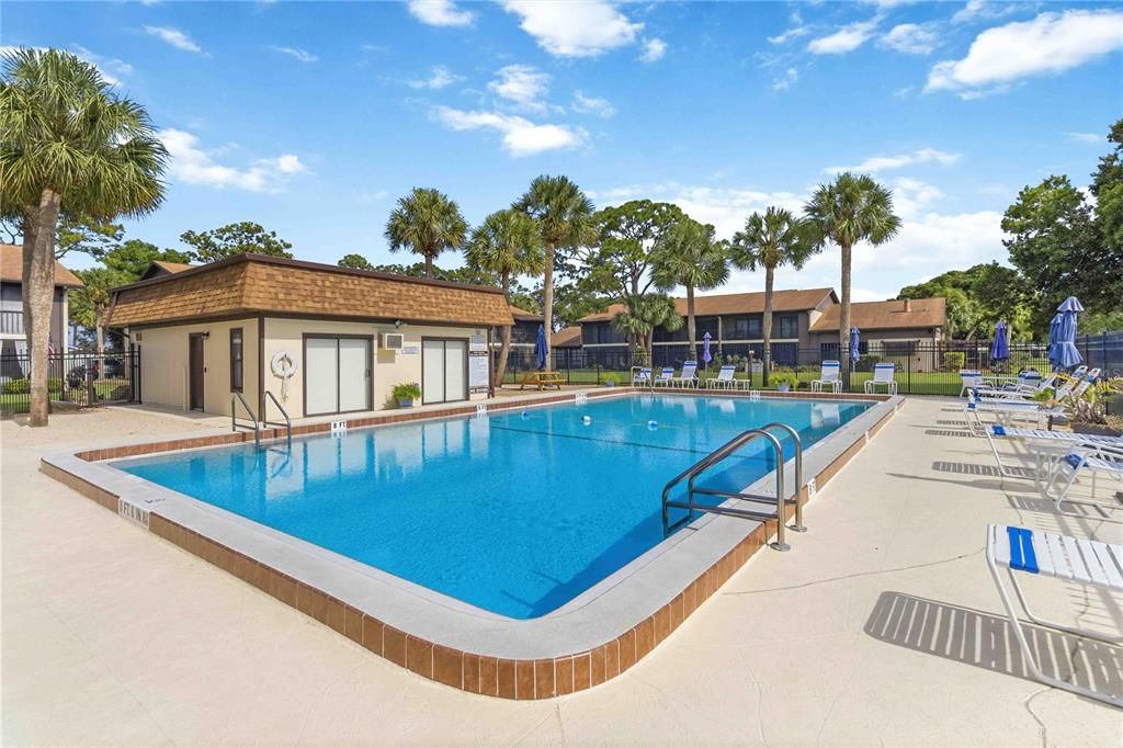 For Sale: $174,900 (2 beds, 2 baths, 1122 Square Feet)