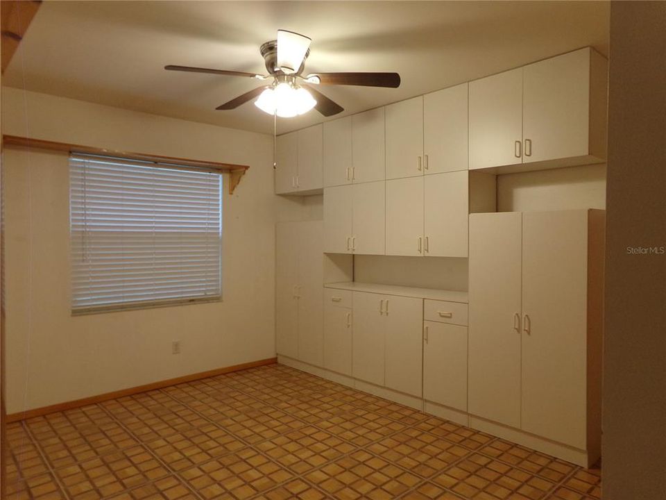 For Sale: $485,000 (4 beds, 2 baths, 1624 Square Feet)