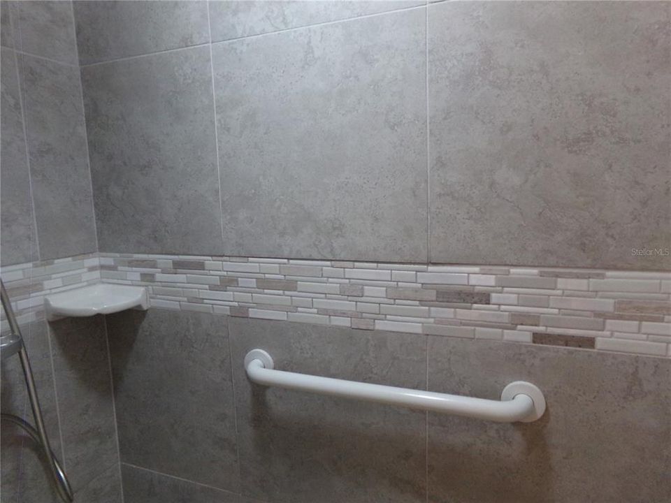 For Sale: $485,000 (4 beds, 2 baths, 1624 Square Feet)