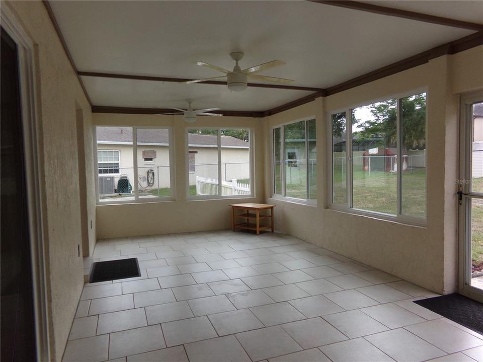 For Sale: $485,000 (4 beds, 2 baths, 1624 Square Feet)
