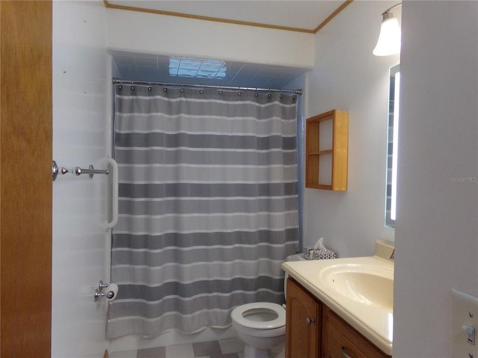 For Sale: $485,000 (4 beds, 2 baths, 1624 Square Feet)