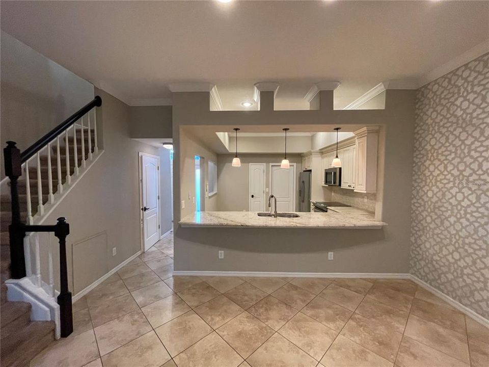 For Rent: $2,400 (3 beds, 2 baths, 1511 Square Feet)