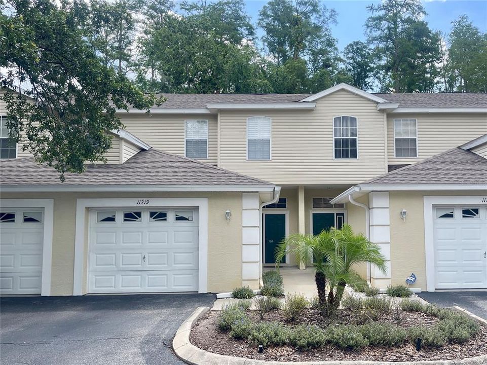 For Rent: $2,400 (3 beds, 2 baths, 1511 Square Feet)