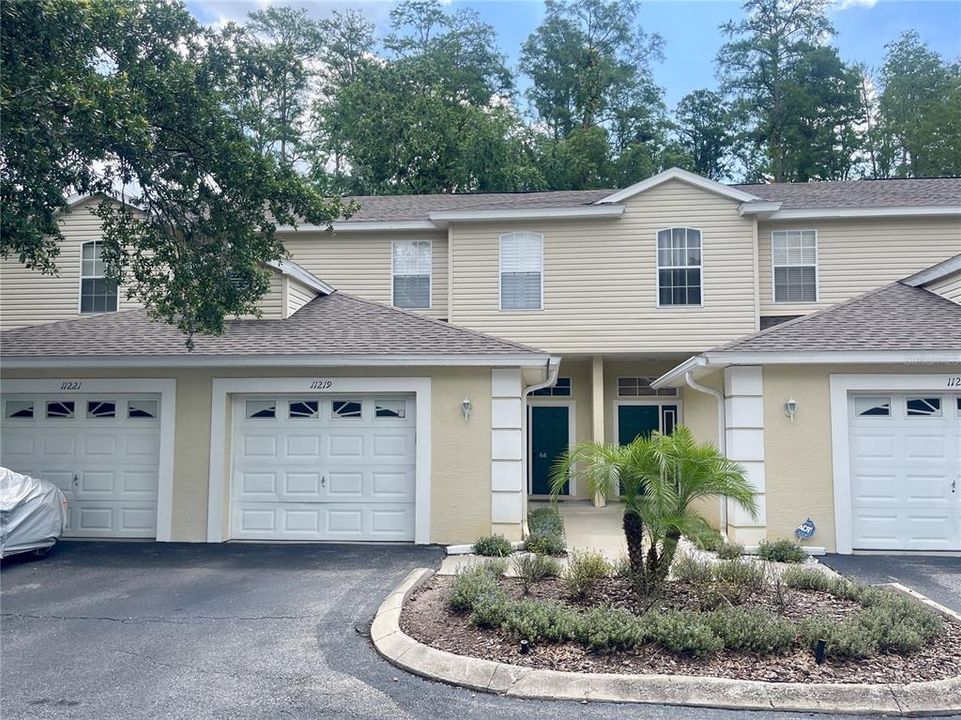 For Rent: $2,400 (3 beds, 2 baths, 1511 Square Feet)