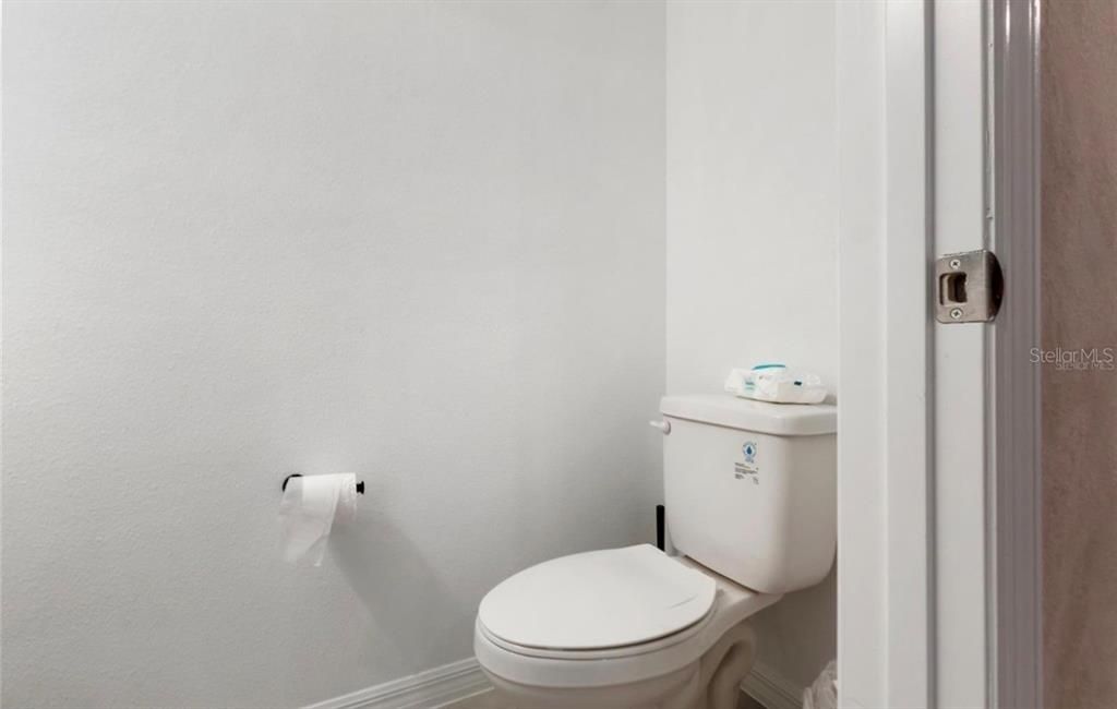 For Sale: $330,000 (3 beds, 2 baths, 1365 Square Feet)