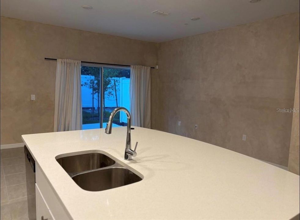 For Sale: $330,000 (3 beds, 2 baths, 1365 Square Feet)