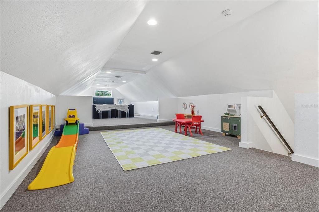 Active With Contract: $3,200,000 (4 beds, 3 baths, 4488 Square Feet)