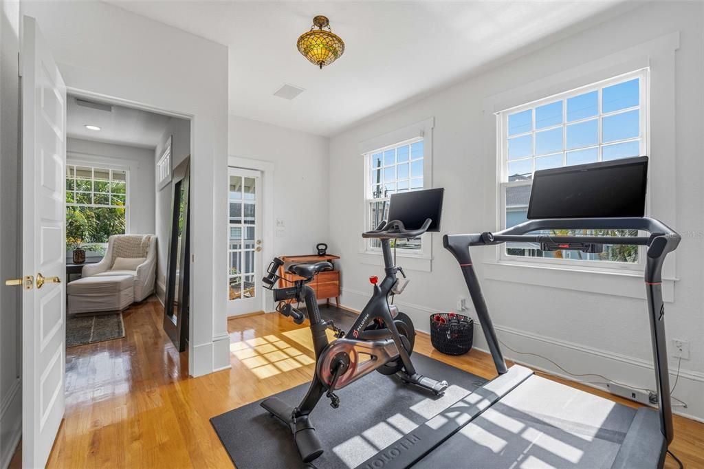 Active With Contract: $3,200,000 (4 beds, 3 baths, 4488 Square Feet)