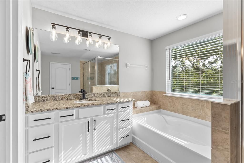 For Sale: $535,000 (4 beds, 3 baths, 3217 Square Feet)