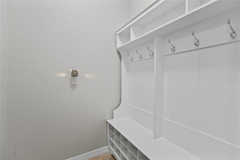For Sale: $535,000 (4 beds, 3 baths, 3217 Square Feet)