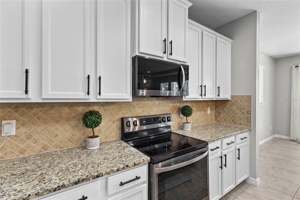 For Sale: $535,000 (4 beds, 3 baths, 3217 Square Feet)