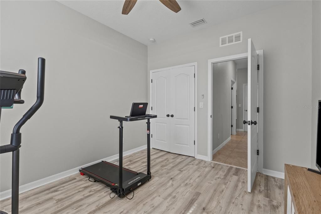 For Sale: $535,000 (4 beds, 3 baths, 3217 Square Feet)