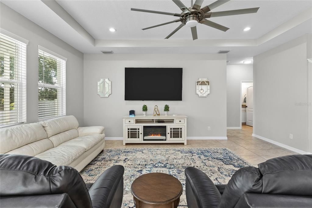 For Sale: $535,000 (4 beds, 3 baths, 3217 Square Feet)