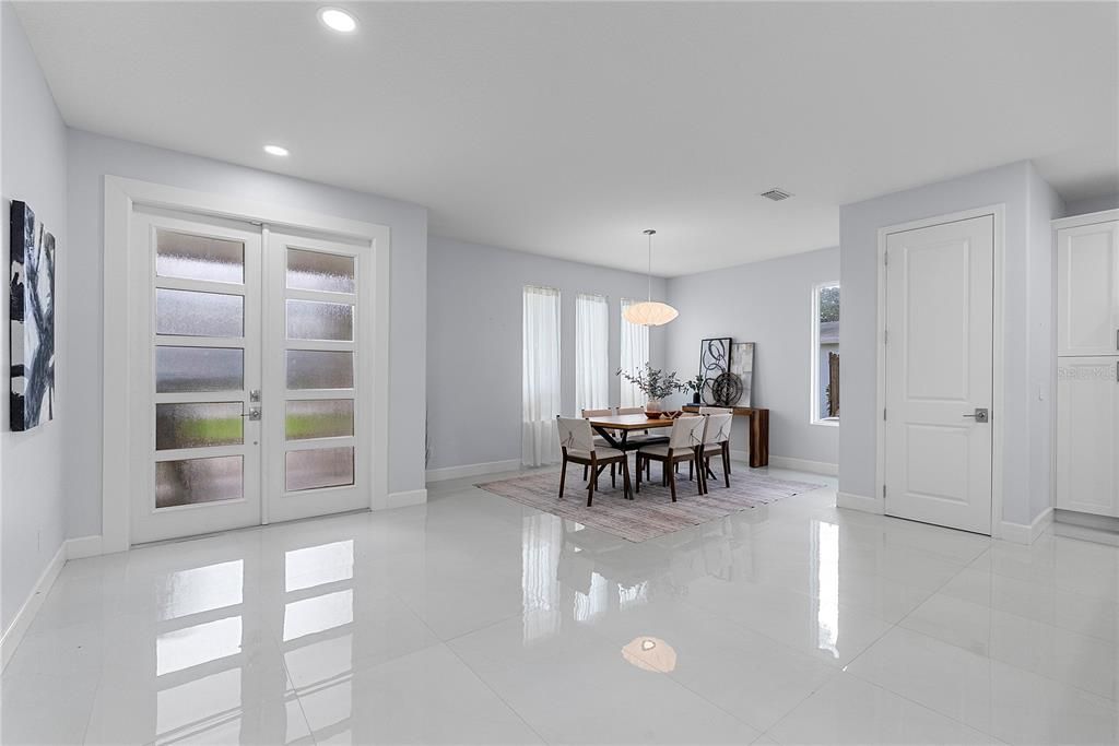 For Sale: $1,200,000 (4 beds, 4 baths, 2469 Square Feet)