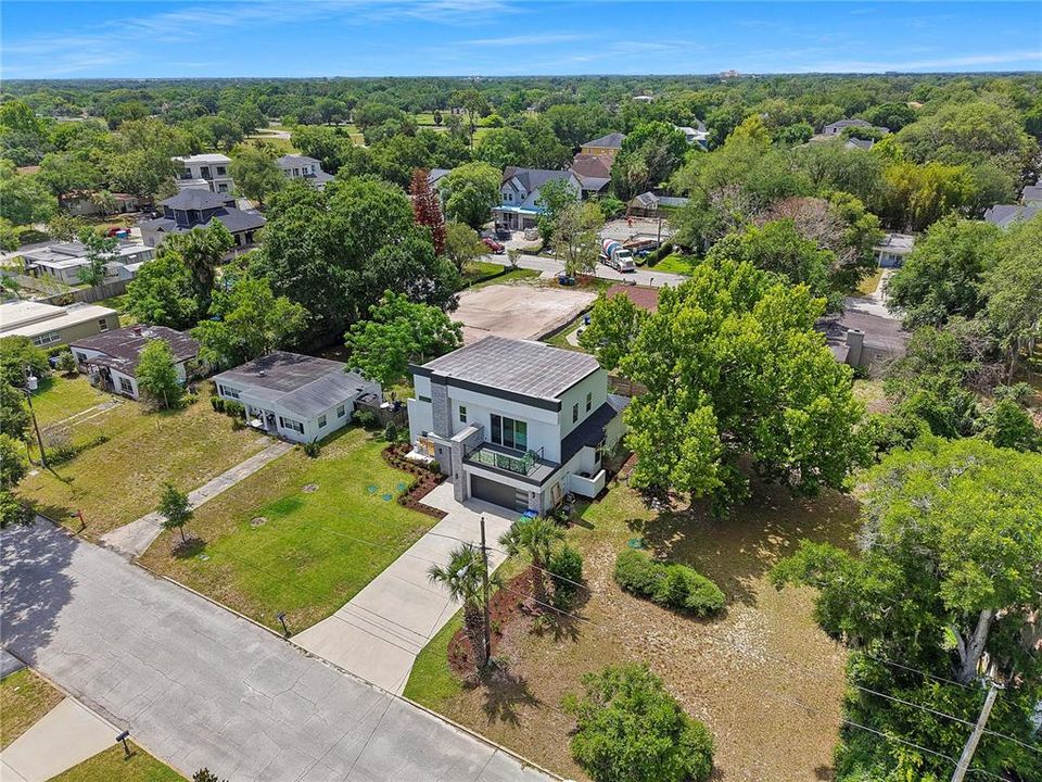 For Sale: $1,200,000 (4 beds, 4 baths, 2469 Square Feet)