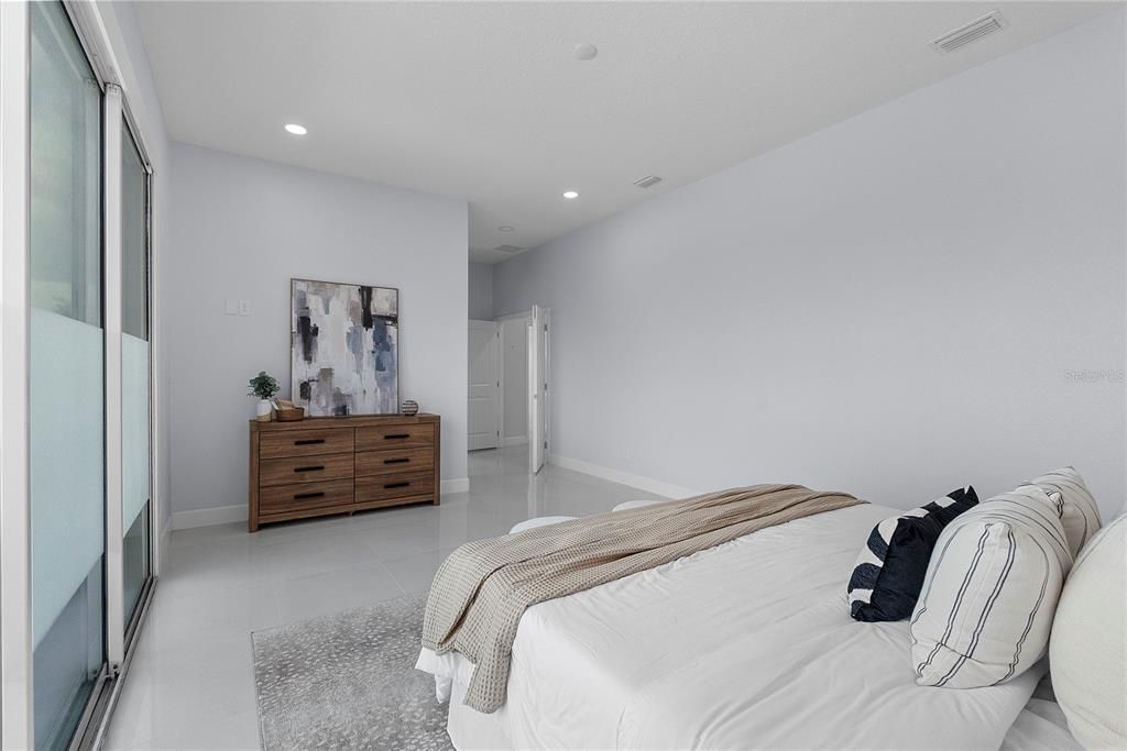For Sale: $1,200,000 (4 beds, 4 baths, 2469 Square Feet)