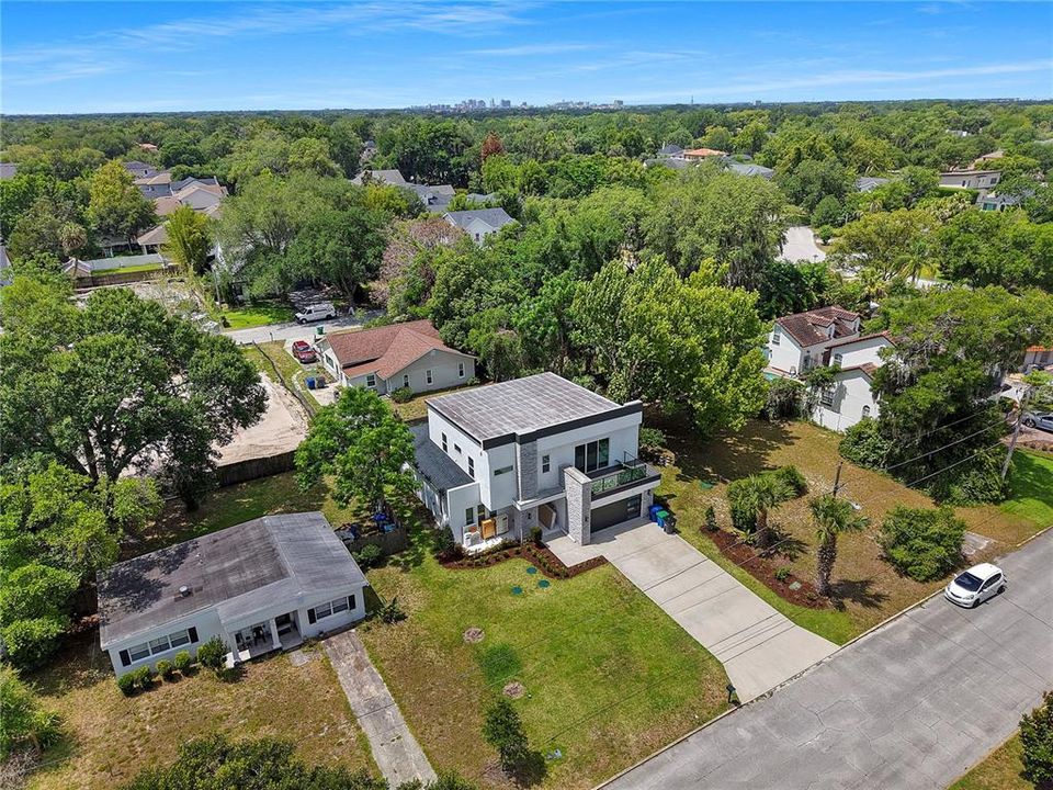 For Sale: $1,200,000 (4 beds, 4 baths, 2469 Square Feet)