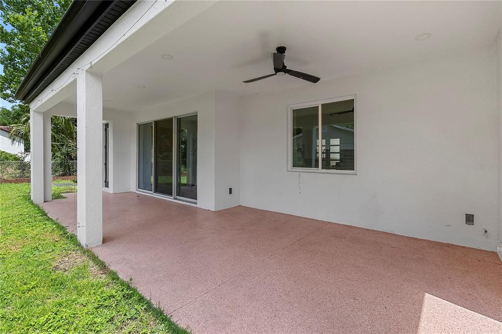 For Sale: $1,200,000 (4 beds, 4 baths, 2469 Square Feet)