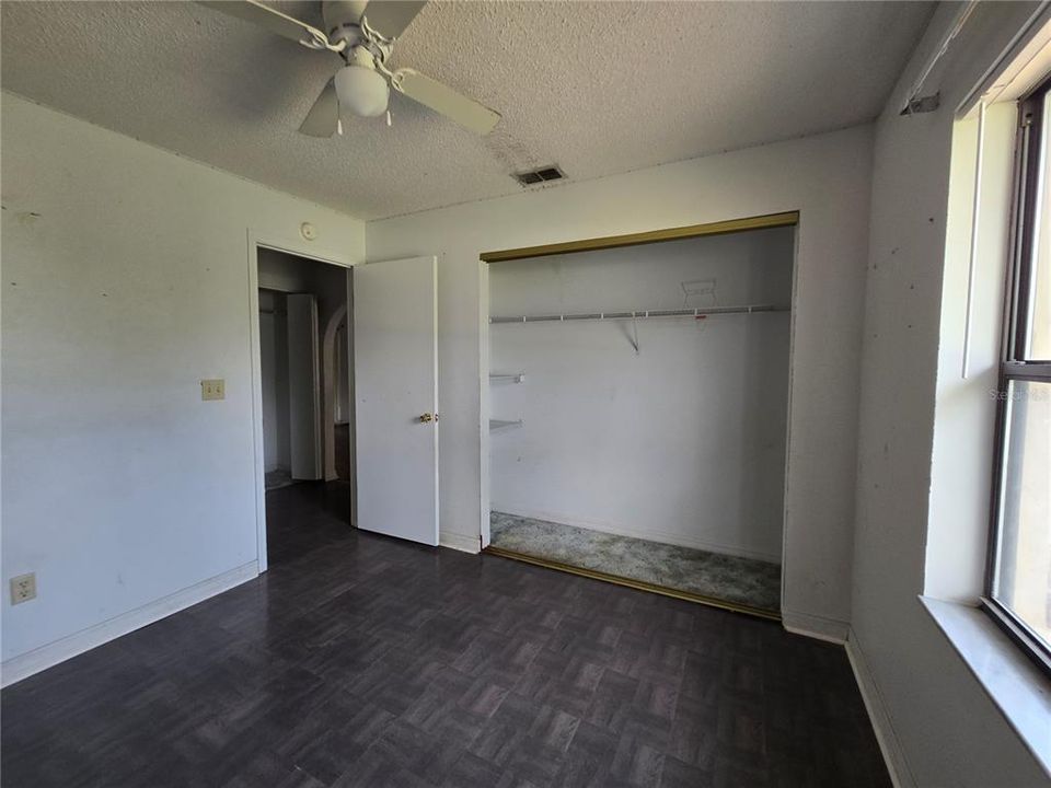 For Sale: $163,275 (3 beds, 2 baths, 1288 Square Feet)