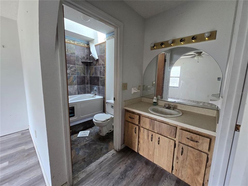 For Sale: $163,275 (3 beds, 2 baths, 1288 Square Feet)