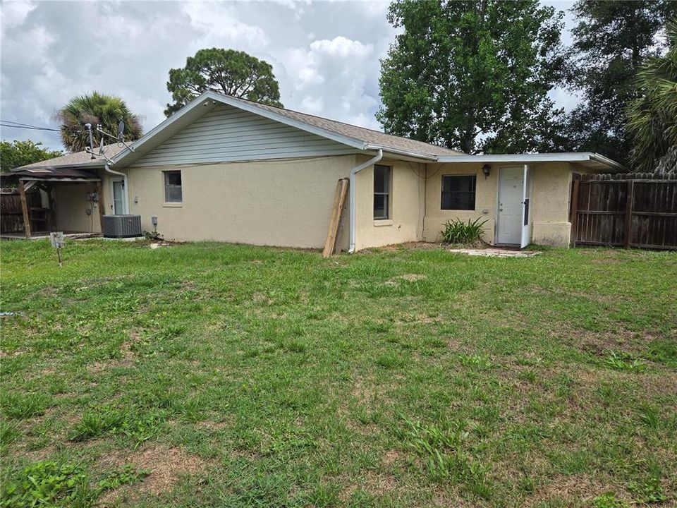 For Sale: $163,275 (3 beds, 2 baths, 1288 Square Feet)
