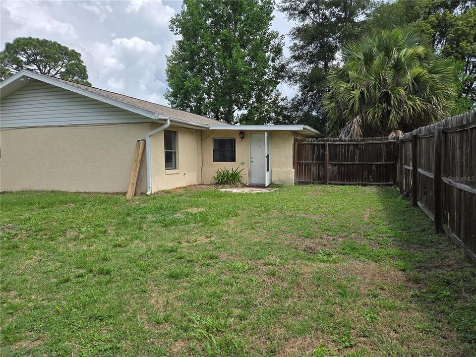 For Sale: $163,275 (3 beds, 2 baths, 1288 Square Feet)