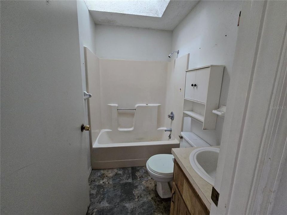 For Sale: $163,275 (3 beds, 2 baths, 1288 Square Feet)