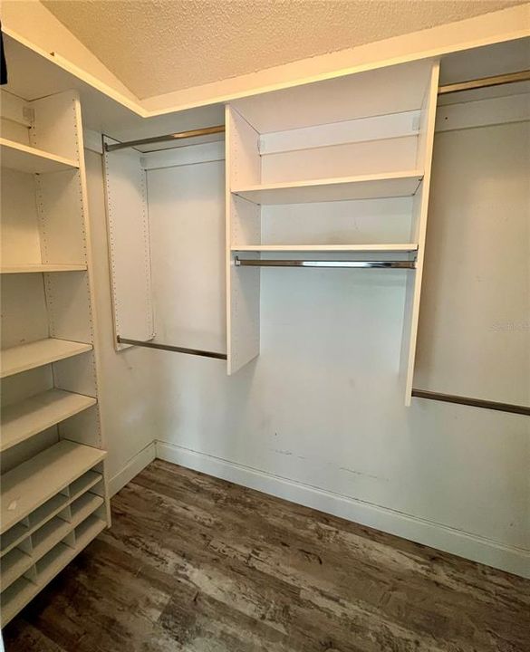 В аренду: $3,300 (5 спален, 2 ванн, 3235 Квадратных фут)