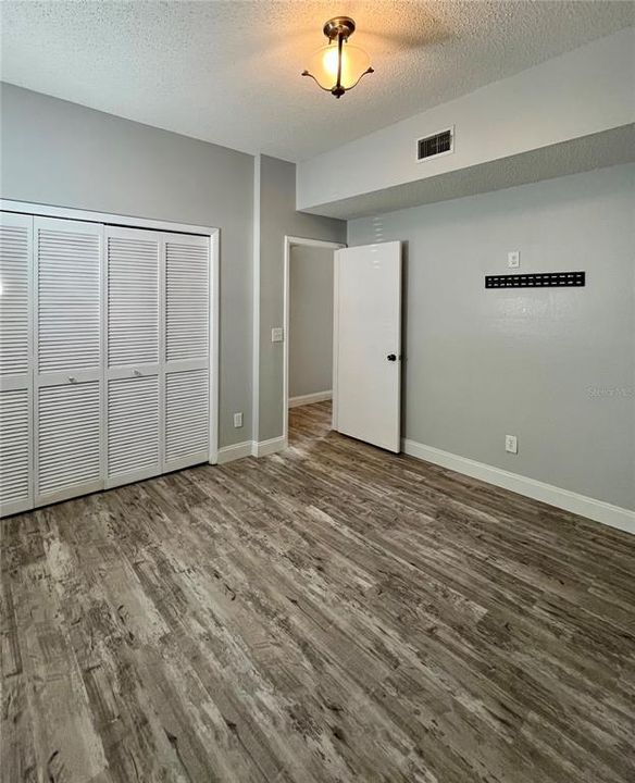 В аренду: $3,300 (5 спален, 2 ванн, 3235 Квадратных фут)
