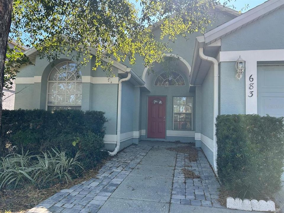 For Rent: $2,495 (3 beds, 2 baths, 1593 Square Feet)
