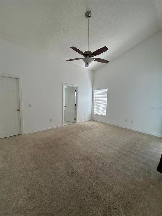For Rent: $2,495 (3 beds, 2 baths, 1593 Square Feet)