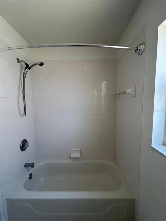 For Rent: $2,495 (3 beds, 2 baths, 1593 Square Feet)