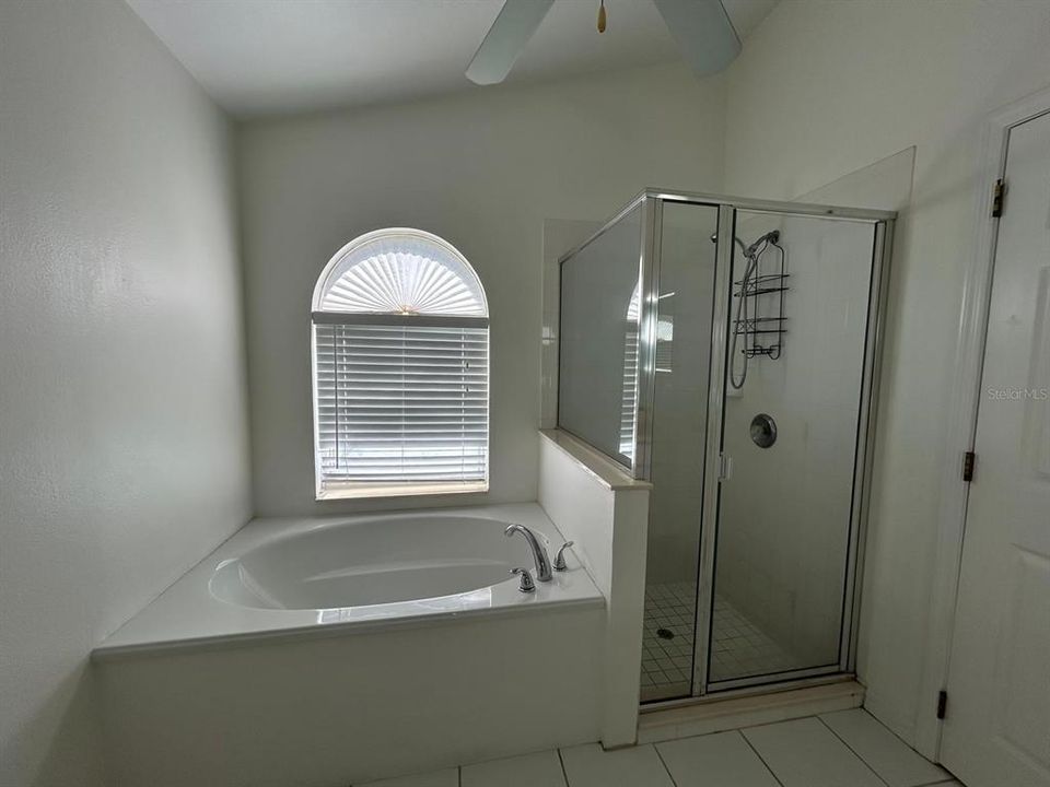 For Rent: $2,495 (3 beds, 2 baths, 1593 Square Feet)