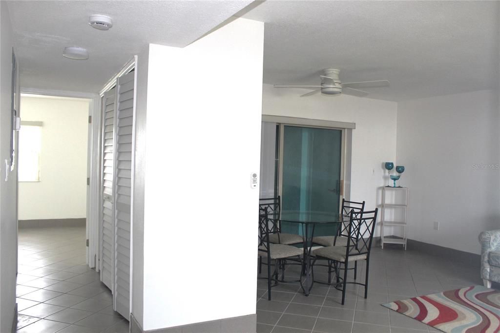 For Rent: $1,600 (1 beds, 1 baths, 670 Square Feet)
