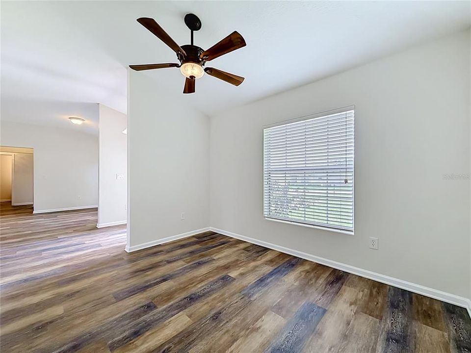 For Sale: $274,990 (4 beds, 2 baths, 2020 Square Feet)
