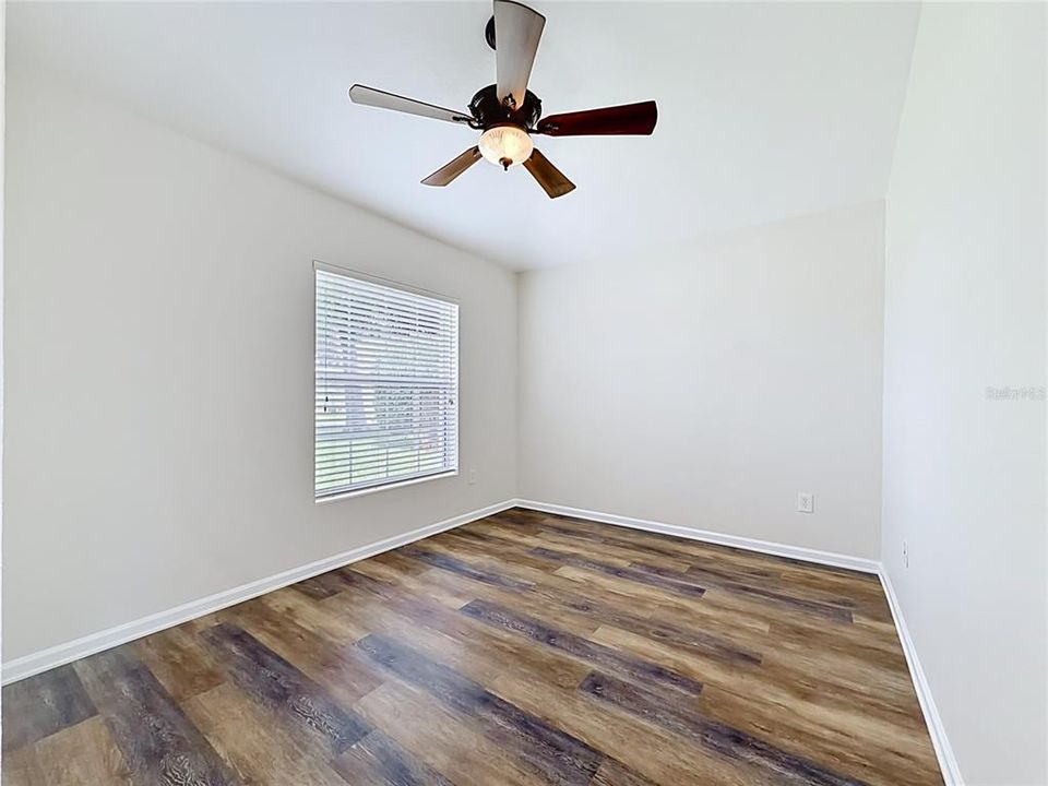 For Sale: $274,990 (4 beds, 2 baths, 2020 Square Feet)