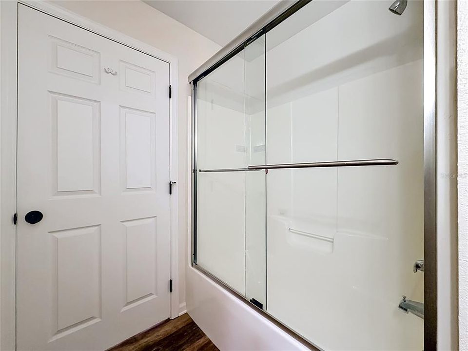 For Sale: $274,990 (4 beds, 2 baths, 2020 Square Feet)