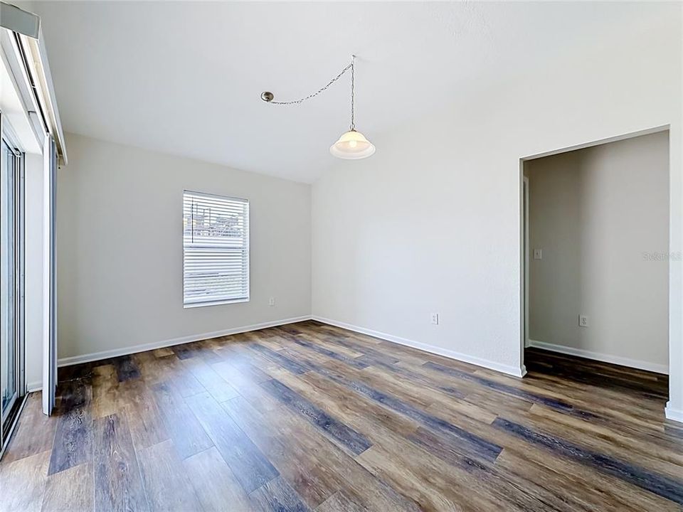 For Sale: $274,990 (4 beds, 2 baths, 2020 Square Feet)