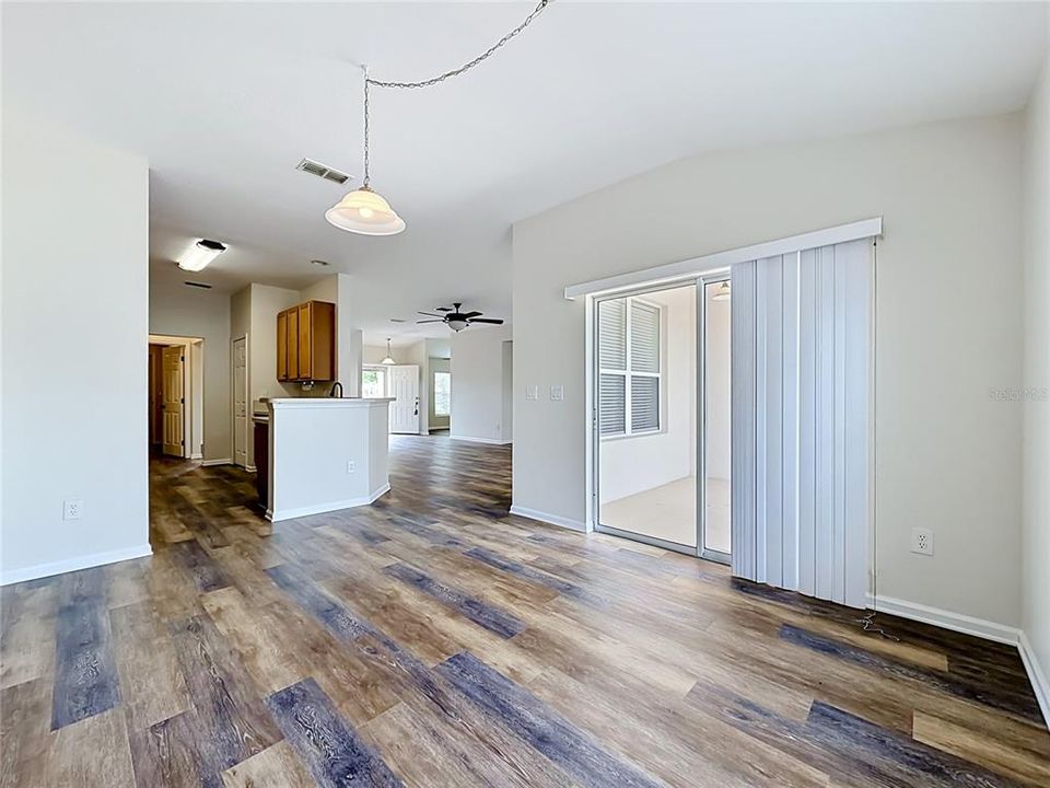 For Sale: $274,990 (4 beds, 2 baths, 2020 Square Feet)