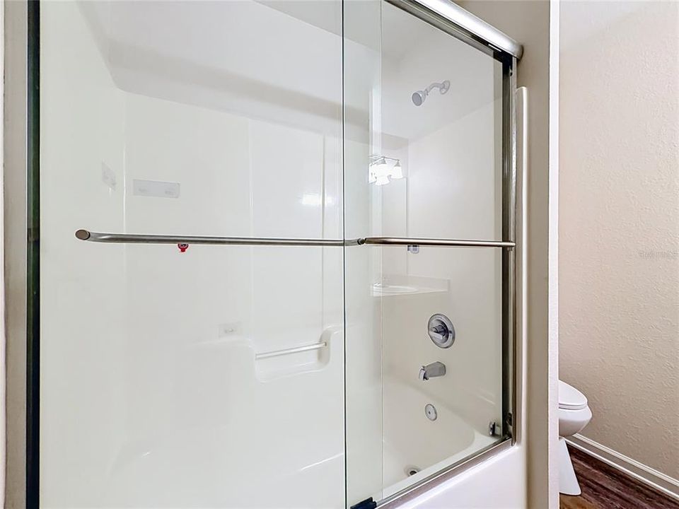 For Sale: $274,990 (4 beds, 2 baths, 2020 Square Feet)